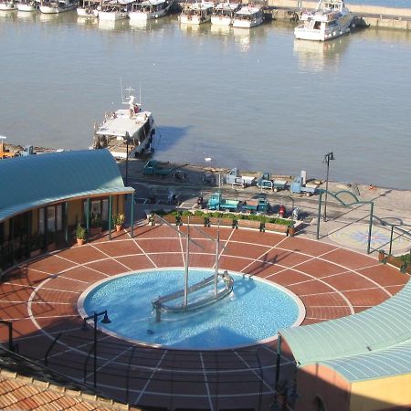 Residence Darsena Cattolica Esterno foto