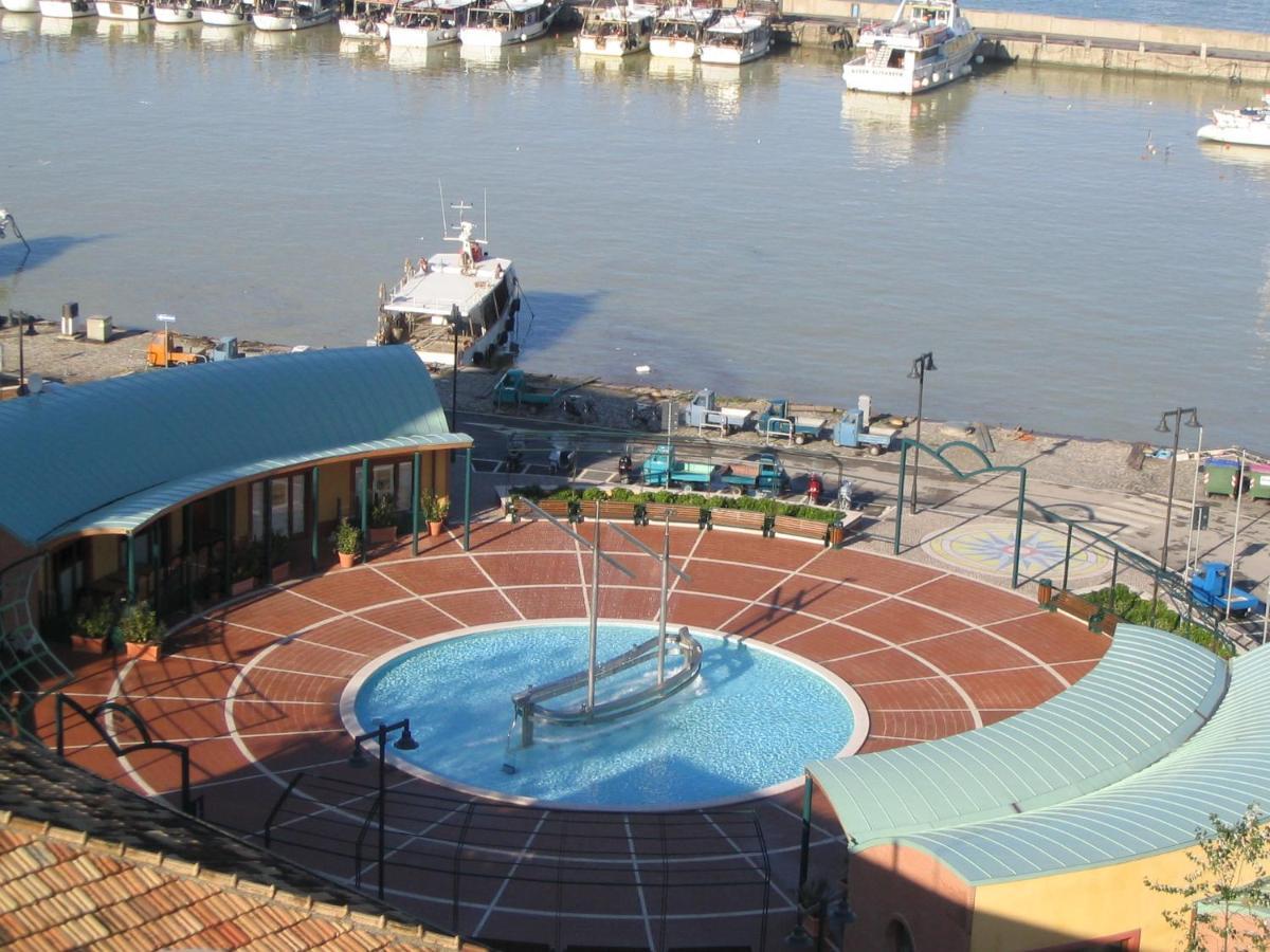 Residence Darsena Cattolica Esterno foto