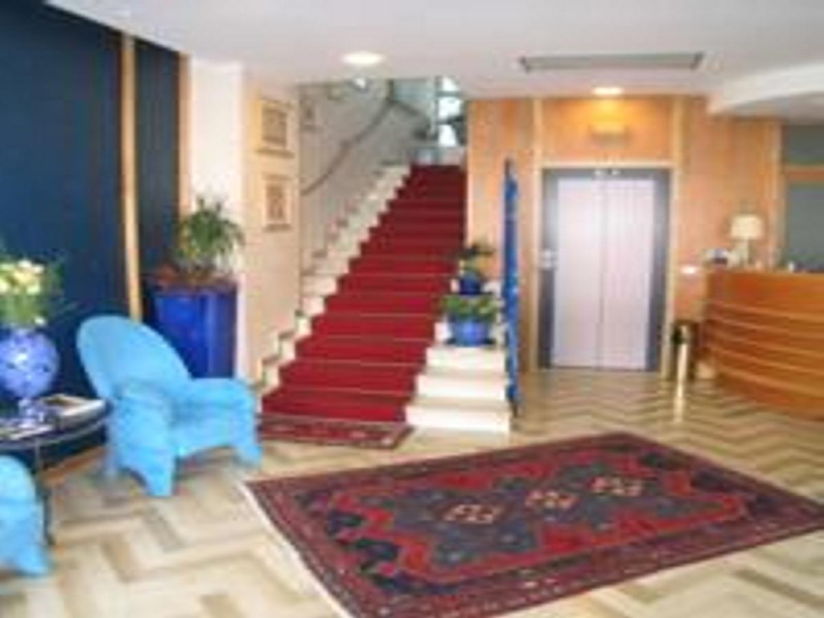 Residence Darsena Cattolica Esterno foto