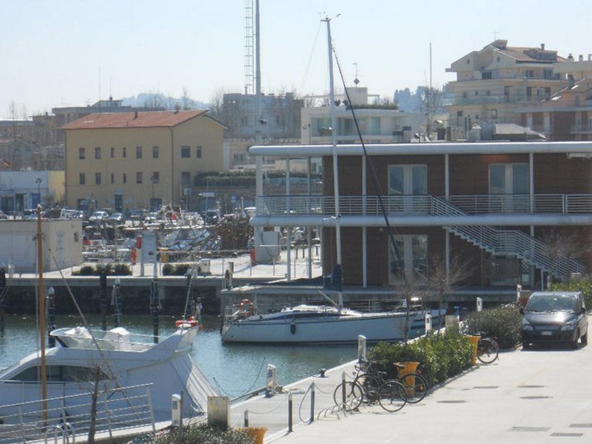 Residence Darsena Cattolica Esterno foto